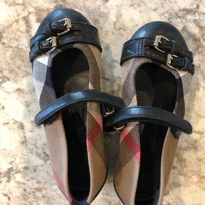 Girls Burberry Flats